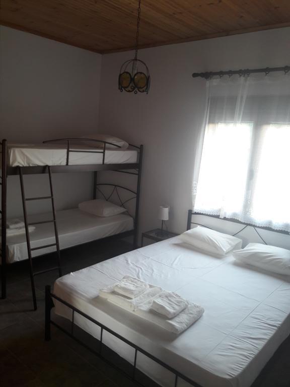 Kesi Holiday Home Potistika Exterior photo